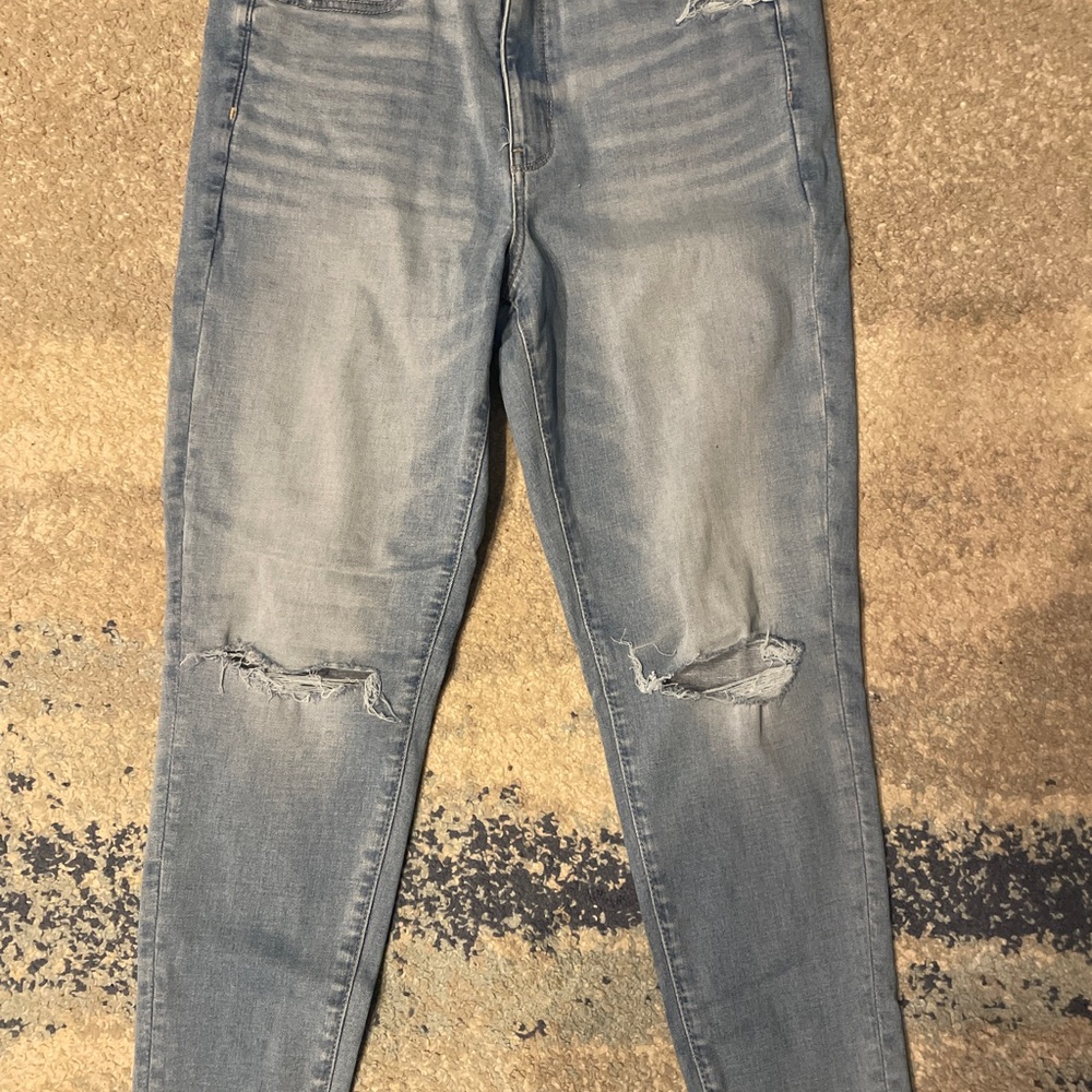 American Eagle Super High Waisted Ripped Jeggings